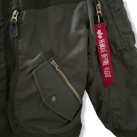 Men’s ALPHA INDUSTRIES Jacket - Picture 7 of 16